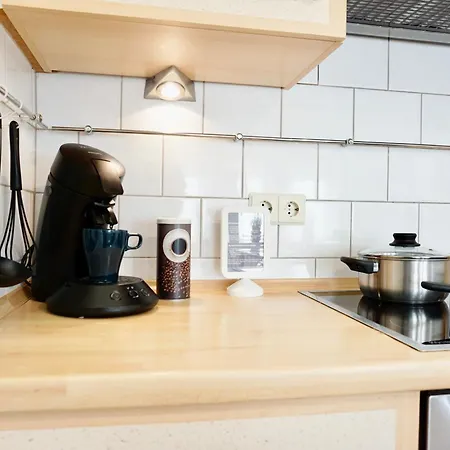 Stylisches Fuer Max 5 Personen In Naehe Zum Hbf Und Koblenzer-innenstadt Apartment
