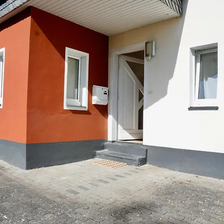 Apartment Stylisches Fuer Max 5 Personen In Naehe Zum Hbf Und Koblenzer-innenstadt *